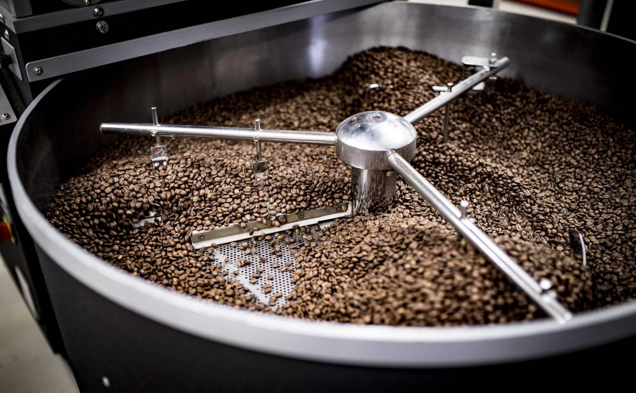 Planta industrial de maquila de café private label — tueste y procesamiento Transxpo